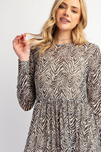 Cargar imagen en el visor de la galería, The Schwarzwald Mesh Dress