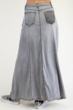 Cargar imagen en el visor de la galerĂa, The Slate Maxi Skirt