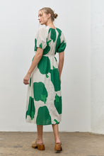 Cargar imagen en el visor de la galería, Garden Muse Midi Dress