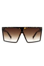 Load image into Gallery viewer, Oversize Square Flat Top Fashion Women Sunglasses
