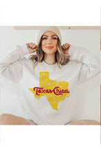 Cargar imagen en el visor de la galería, TEXAS CHICA GRAPHIC PLUS SIZE SWEATSHIRT
