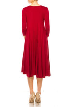 Cargar imagen en el visor de la galería, Solid jersey knit a-line dress
