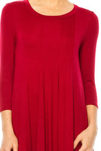 Cargar imagen en el visor de la galería, Solid jersey knit a-line dress
