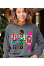 Cargar imagen en el visor de la galería, UNISEX FLEECE SWEATSHIRT
