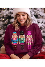 Cargar imagen en el visor de la galería, UNISEX FLEECE SWEATSHIRT
