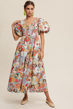 Cargar imagen en el visor de la galería, Flower Print Smocked V-neck Puff Sleeve Maxi Dress
