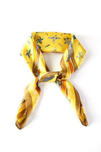 Cargar imagen en el visor de la galería, Scarf Delaney
