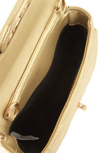 Cargar imagen en el visor de la galería, Chevron Quilted Square X Buckle Bag
