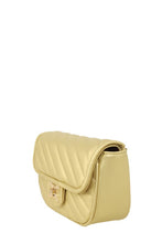 Cargar imagen en el visor de la galería, Chevron Quilted Square X Buckle Bag

