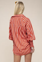 Cargar imagen en el visor de la galería, Pleated button down shirt
