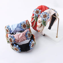 Cargar imagen en el visor de la galería, Rhinestone Flowers
