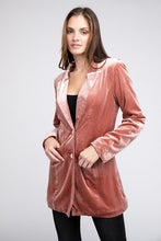 Cargar imagen en el visor de la galería, Shiny Velvet Peak Lapel Single Blazer
