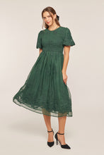 Cargar imagen en el visor de la galería, The Maribel Dress
