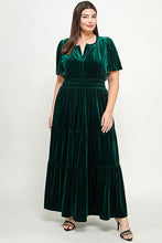 Cargar imagen en el visor de la galería, The Amara Dress
