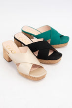 Cargar imagen en el visor de la galería, Chandra Wedge

