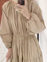 Cargar imagen en el visor de la galería, Michelle Gathered Waist Dress
