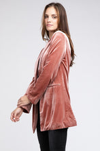 Cargar imagen en el visor de la galería, Shiny Velvet Peak Lapel Single Blazer
