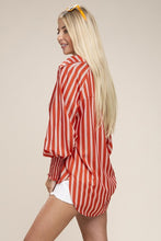 Cargar imagen en el visor de la galería, Pleated button down shirt
